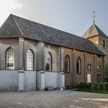 Herbestemming-kerk-Appeltern-Voorzetraam-Metaglas