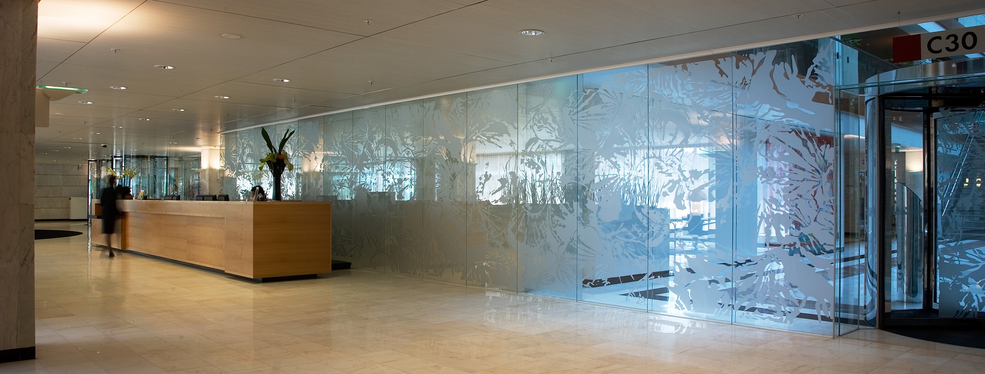 Shell-Den Haag-Transparante-Entree-Renovatie-Mviewplus