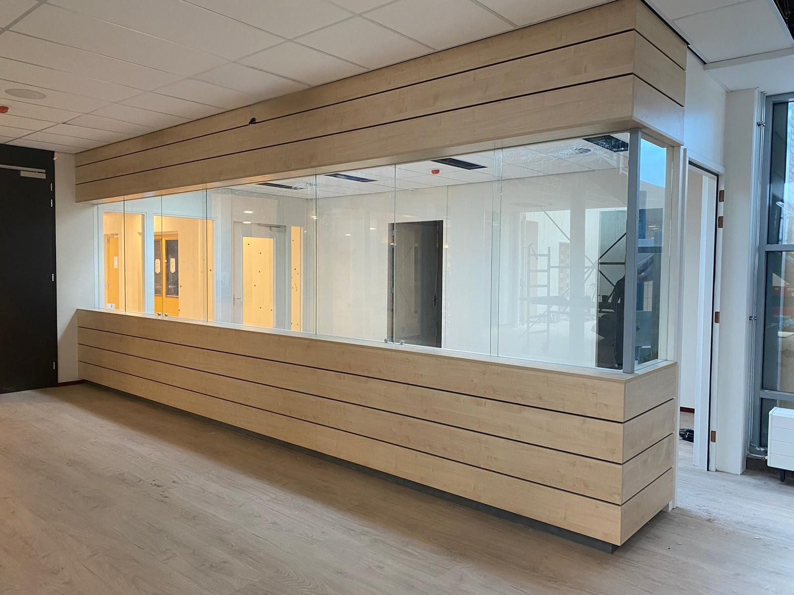 Hardglazen Schuifloket HSL 10E Op Het JF College Bewerkt